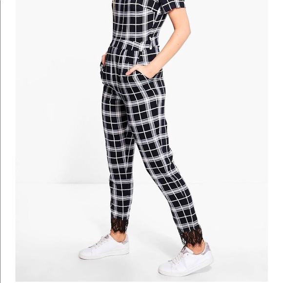 Boohoo Pants - Fitted plaid jumper with lace ankle detail